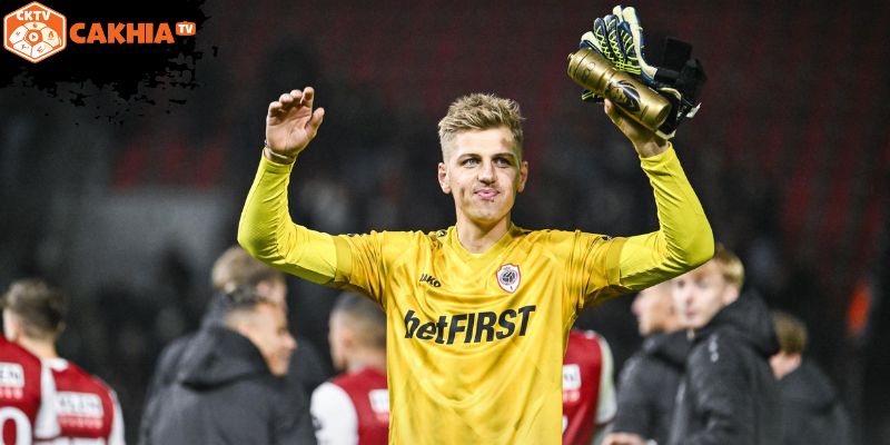 Svilar & Butez - Hai thủ môn tạo bất ngờ lớn nhất Serie A